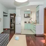 Ellies Apartment Hongfeng Branch