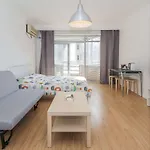 Ellies Apartment Hongfeng Branch